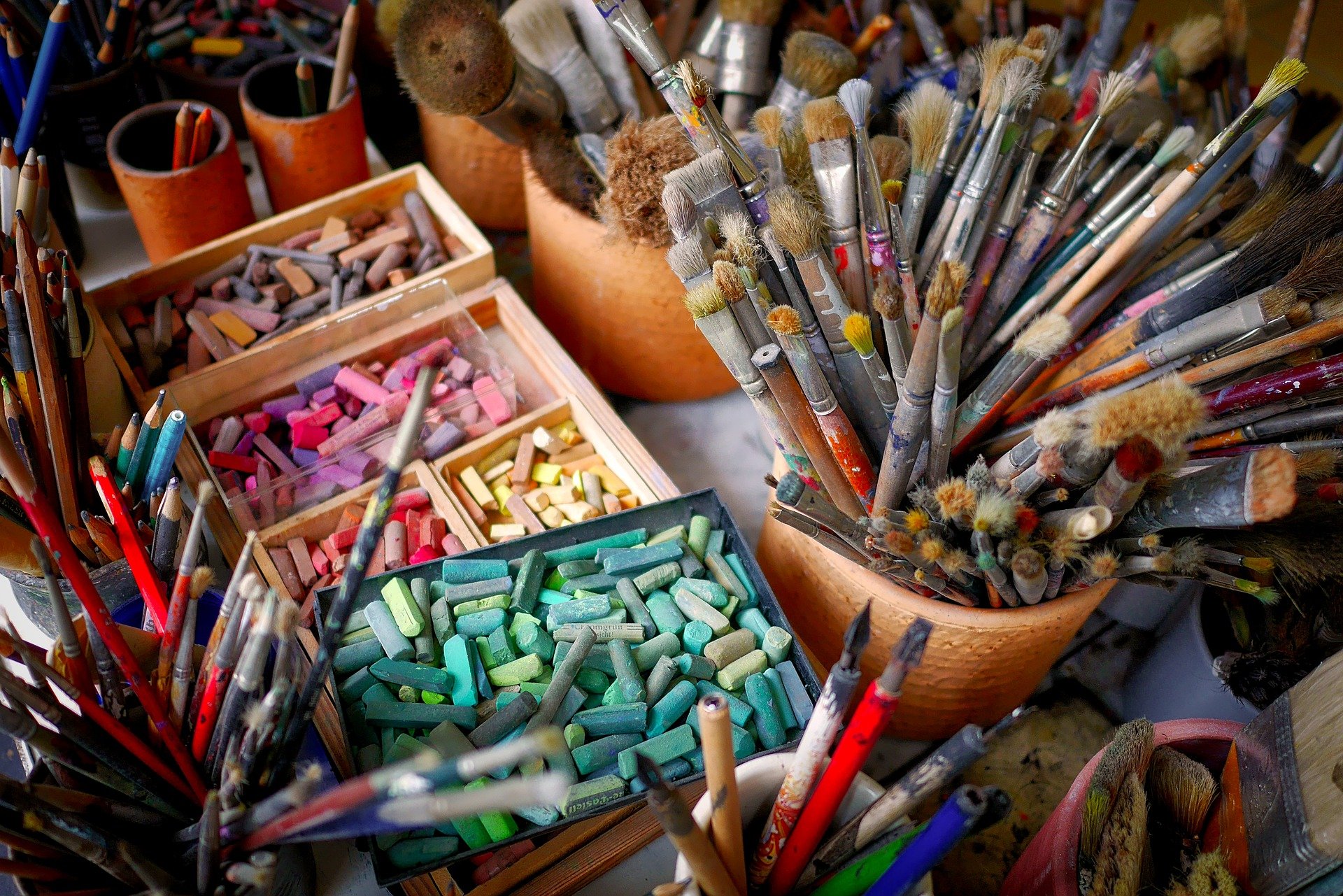 Kunstworkshop - Farben und Pinsel